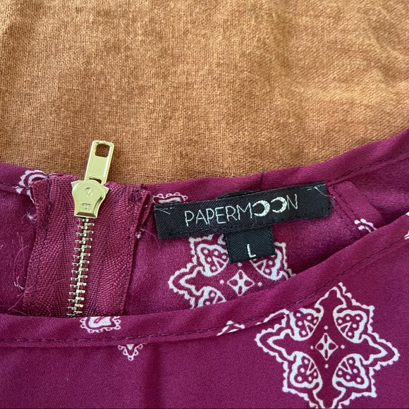 Papermoon Blouse with zipper and tie sleeves - Stitch Fix - Picture 4 of 4